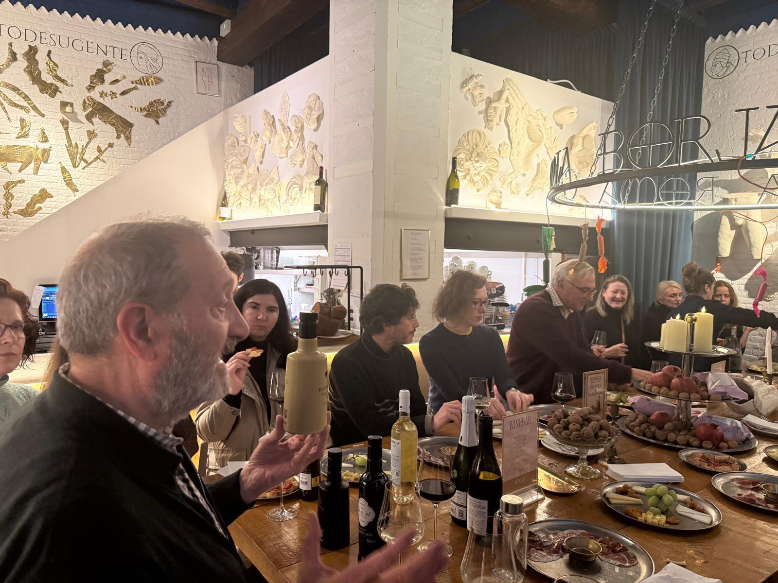 Campoenguera participa en el tardeo cooperativo del ICAV con una cata de sus aceites de oliva virgen extra