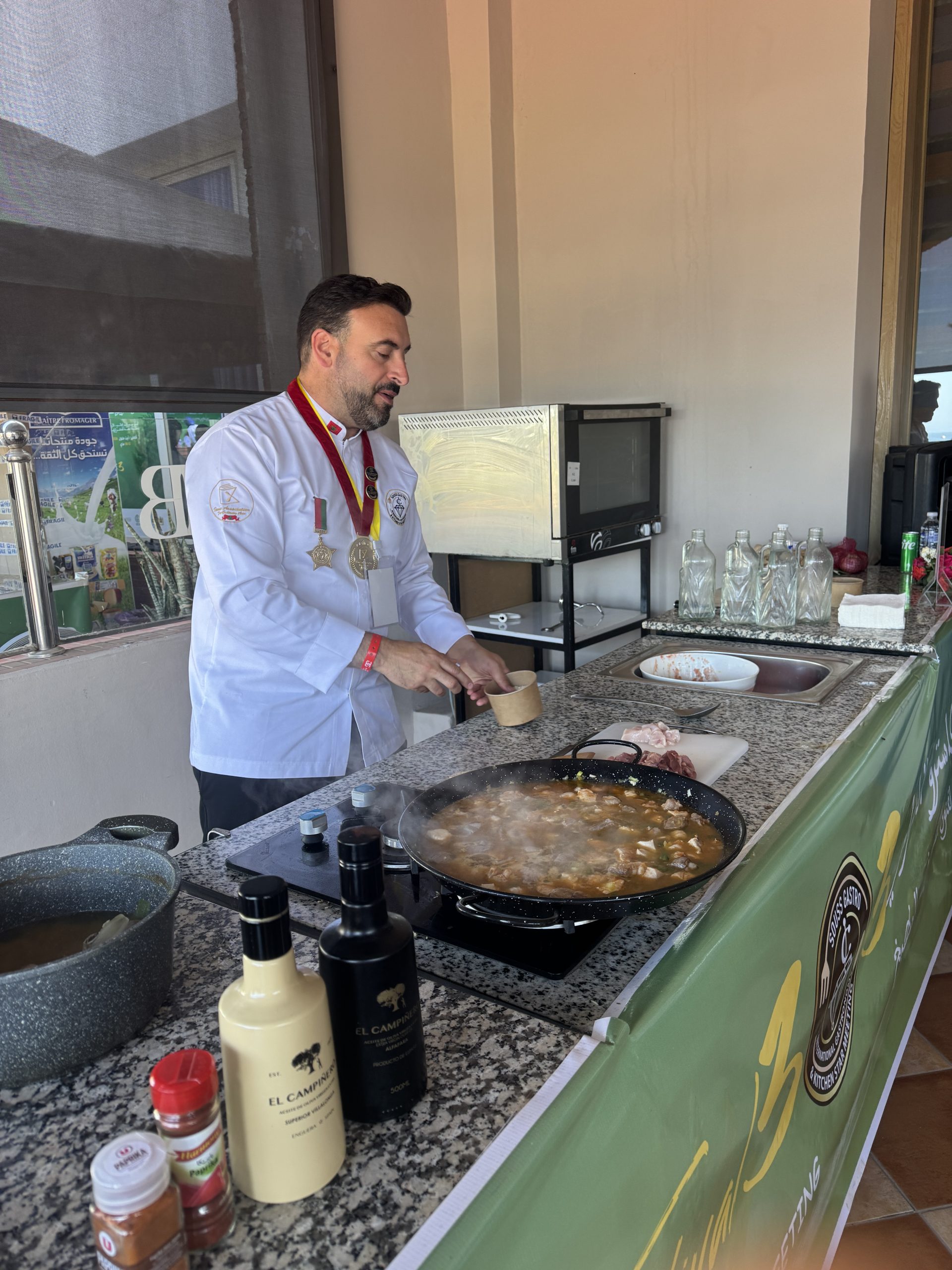 El chef Rubén Fenollar triunfa en el Souss Gastro Festival de Marruecos con una exhibición de cocina mediterránea y AOVE Campoenguera
