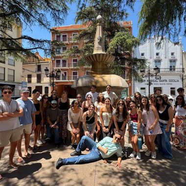 Campoenguera recibe a estudiantes internacionales en una jornada de formación y cata de AOVE